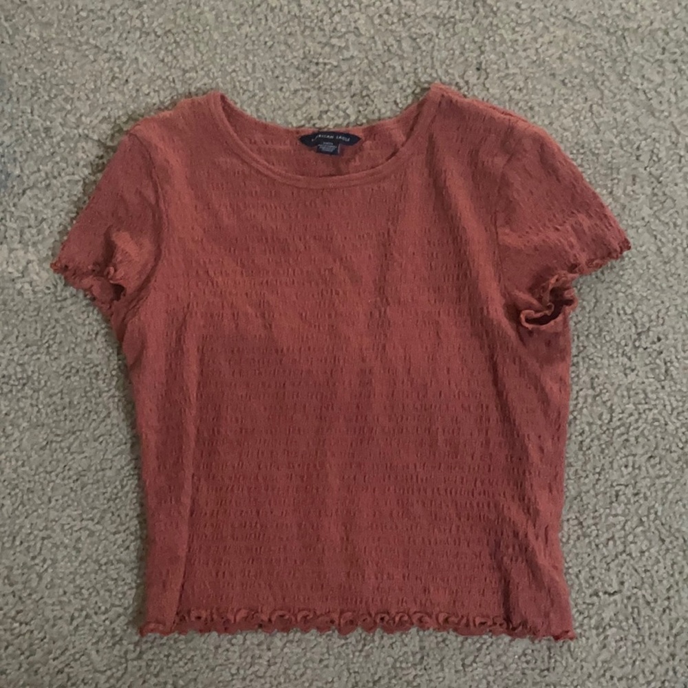 american eagle coral pink crop top
